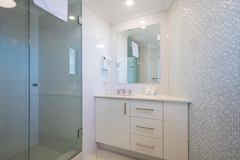 Aegean Resort Apartments - Accommodation 4U 12