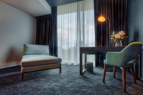 Eatons Hill Hotel - Accommodation 4U 21