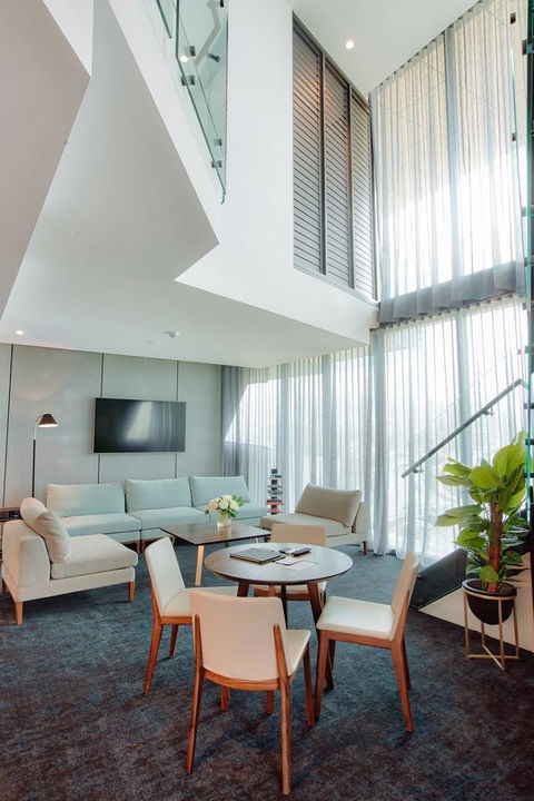 Eatons Hill Hotel - Accommodation 4U 18