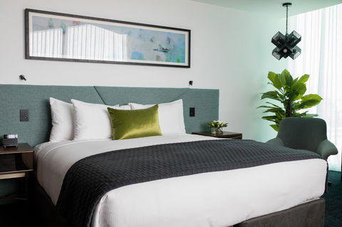 Eatons Hill Hotel - Accommodation 4U 42