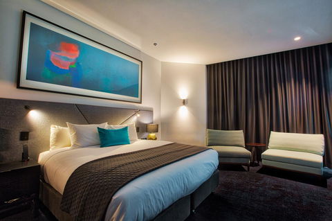 Eatons Hill Hotel - Accommodation 4U 12