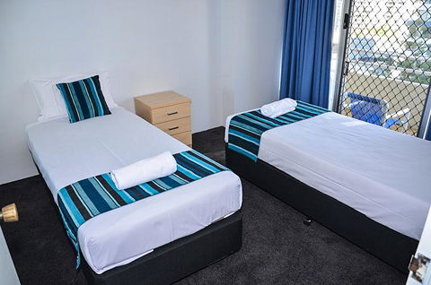 Zenith Ocean Front Apartments - Accommodation 4U 14
