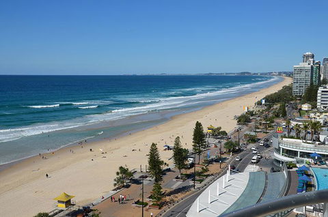 Zenith Ocean Front Apartments - Accommodation 4U 19