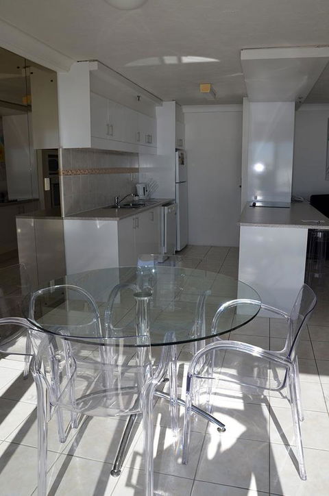 Zenith Ocean Front Apartments - Accommodation 4U 43