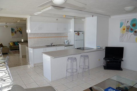 Zenith Ocean Front Apartments - Accommodation 4U 42