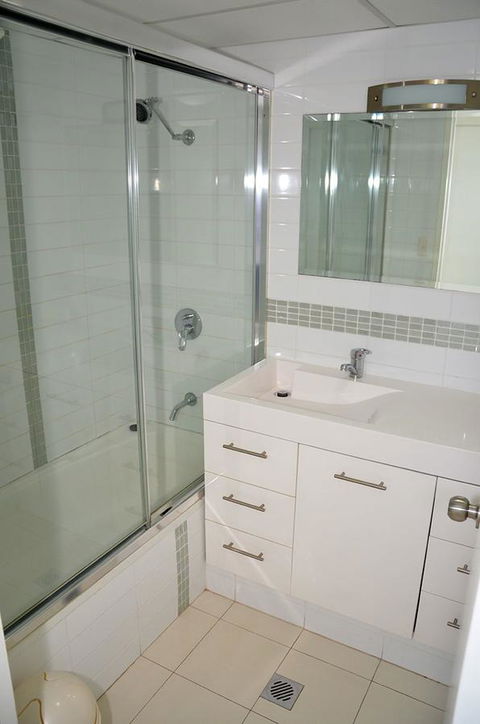 Zenith Ocean Front Apartments - Accommodation 4U 22