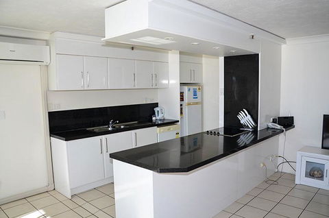 Zenith Ocean Front Apartments - Accommodation 4U 27