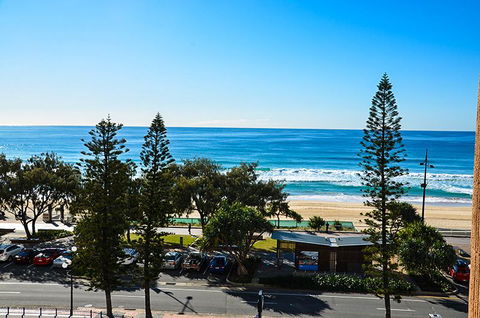Zenith Ocean Front Apartments - Accommodation 4U 31