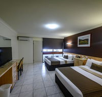 Reef Gateway Hotel - Accommodation 4U
