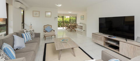 Norfolk Luxury Beachfront Apartments - Accommodation 4U 10