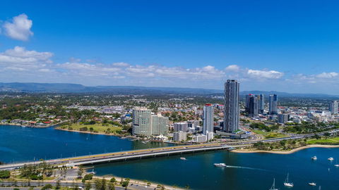 Oscar On Main Beach Resort - Accommodation 4U 17