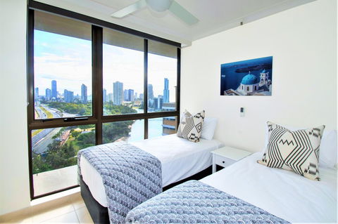 Capricorn One Beachside Holiday Apartments - Official - Accommodation 4U 28