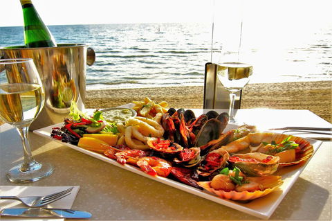 Capricorn One Beachside Holiday Apartments - Official - Accommodation 4U 21