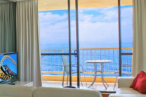 Capricorn One Beachside Holiday Apartments - Official - Accommodation 4U 17