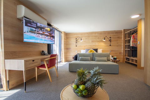 The Island Gold Coast - Accommodation 4U 16