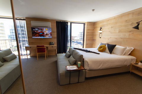 The Island Gold Coast - Accommodation 4U 11