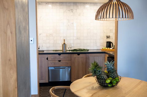 The Island Gold Coast - Accommodation 4U 4