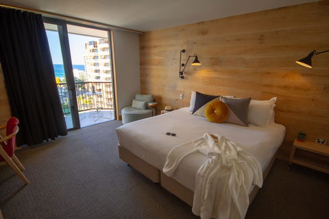 The Island Gold Coast - Accommodation 4U 20