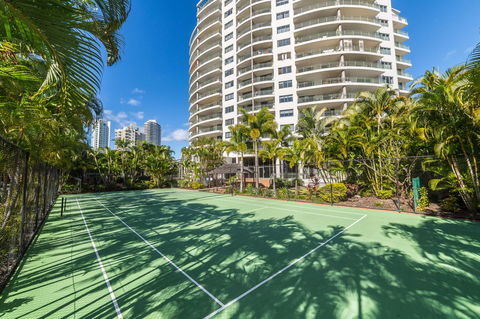 The Meriton Apartments On Main Beach - Accommodation 4U 34