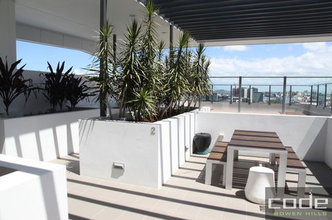 Code Apartments - Accommodation 4U 27