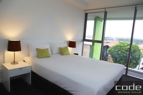 Code Apartments - Accommodation 4U 17