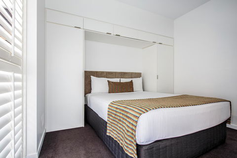 Code Apartments - Accommodation 4U 29