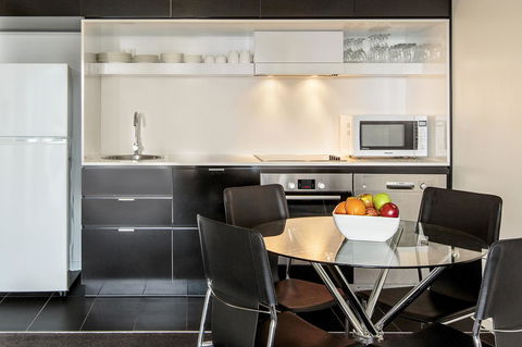 Code Apartments - Accommodation 4U 26