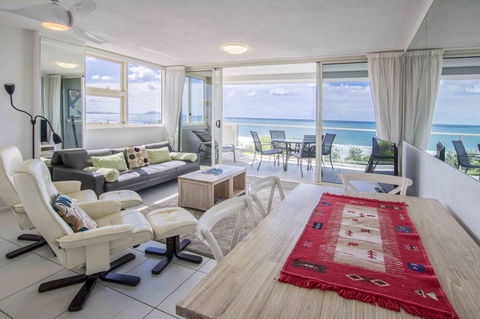 84 The Spit Holiday Apartments - Accommodation 4U 6