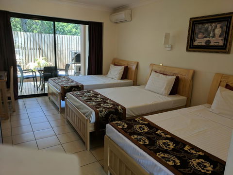 Novena Palms Motel - Accommodation 4U 23