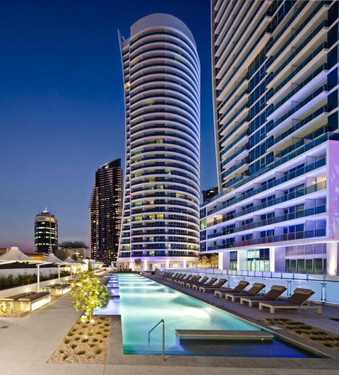 Hilton Surfers Paradise Residences - Accommodation 4U 0