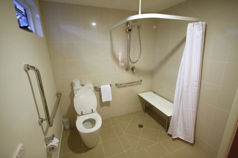 Domain Serviced Apartments - Accommodation 4U 15