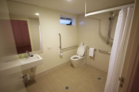 Domain Serviced Apartments - Accommodation 4U 13