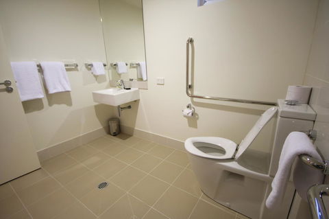 Domain Serviced Apartments - Accommodation 4U 14