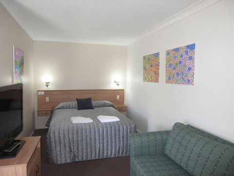 Riviera On Ruthven - Accommodation 4U 5