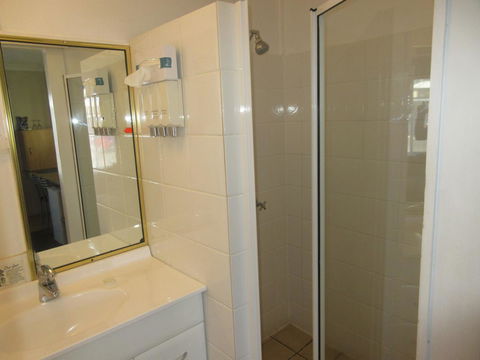 Riviera On Ruthven - Accommodation 4U 7