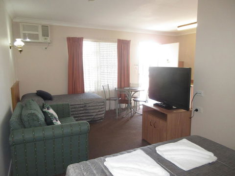 Riviera On Ruthven - Accommodation 4U 4