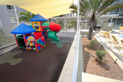 Hi Surf Beachfront Resort Apartments - Accommodation 4U 18