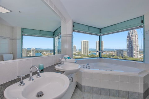 The Waterford On Main Beach - Accommodation 4U 25