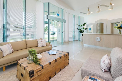 The Waterford On Main Beach - Accommodation 4U 13