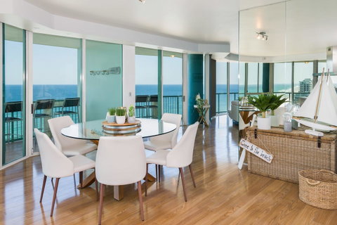 The Waterford On Main Beach - Accommodation 4U 9