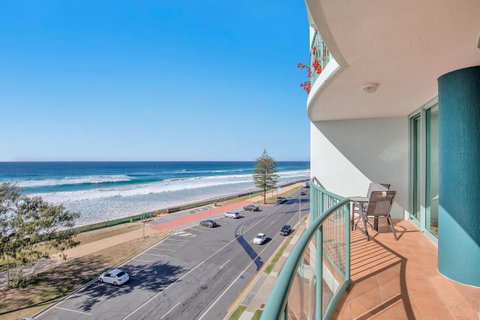 The Waterford On Main Beach - Accommodation 4U 15