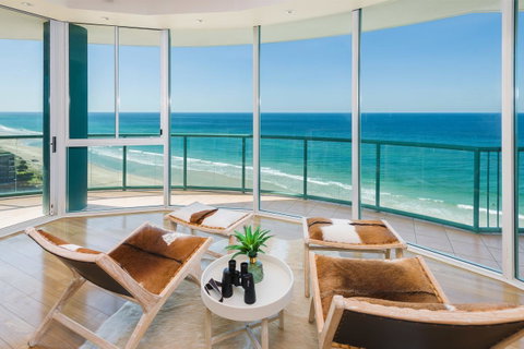 The Waterford On Main Beach - Accommodation 4U 1