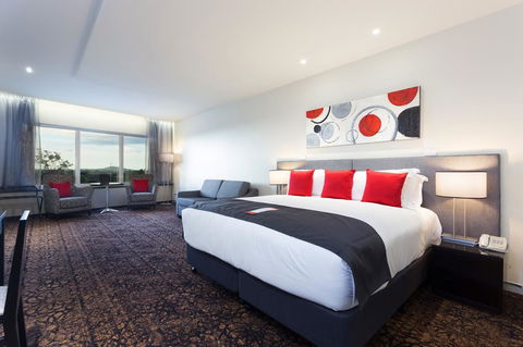 Calamvale Hotel Suites And Conference Centre - Accommodation 4U 5