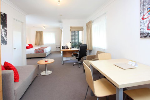 Best Western Gregory Terrace - Accommodation 4U 18
