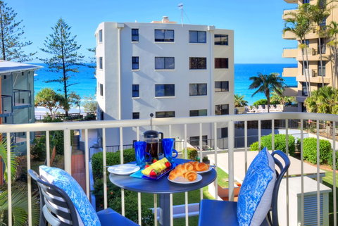 Surf Dance Apartments - Accommodation 4U 35
