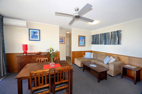 Surf Dance Apartments - Accommodation 4U 34
