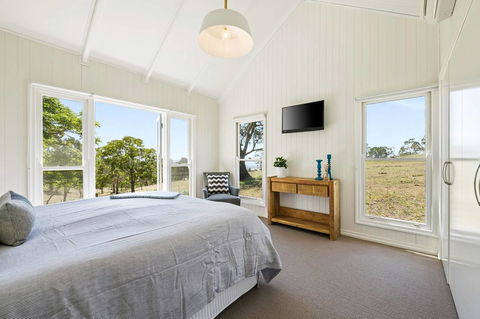 Hollow Tree Farm - Accommodation 4U 3