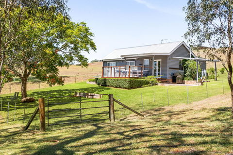 Hollow Tree Farm - Accommodation 4U 14
