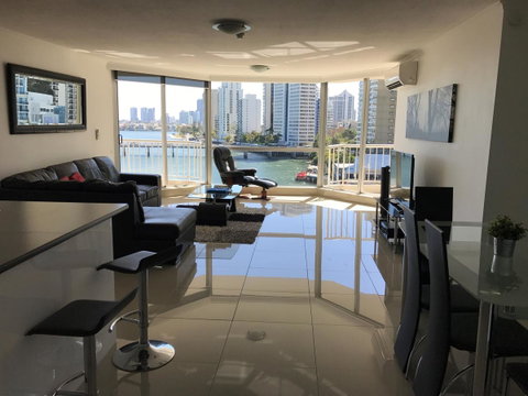 Moorings On Cavill Surfers Paradise - Accommodation 4U 24
