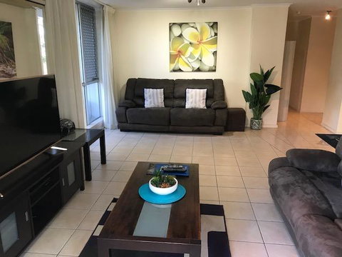 Moorings On Cavill Surfers Paradise - Accommodation 4U 19